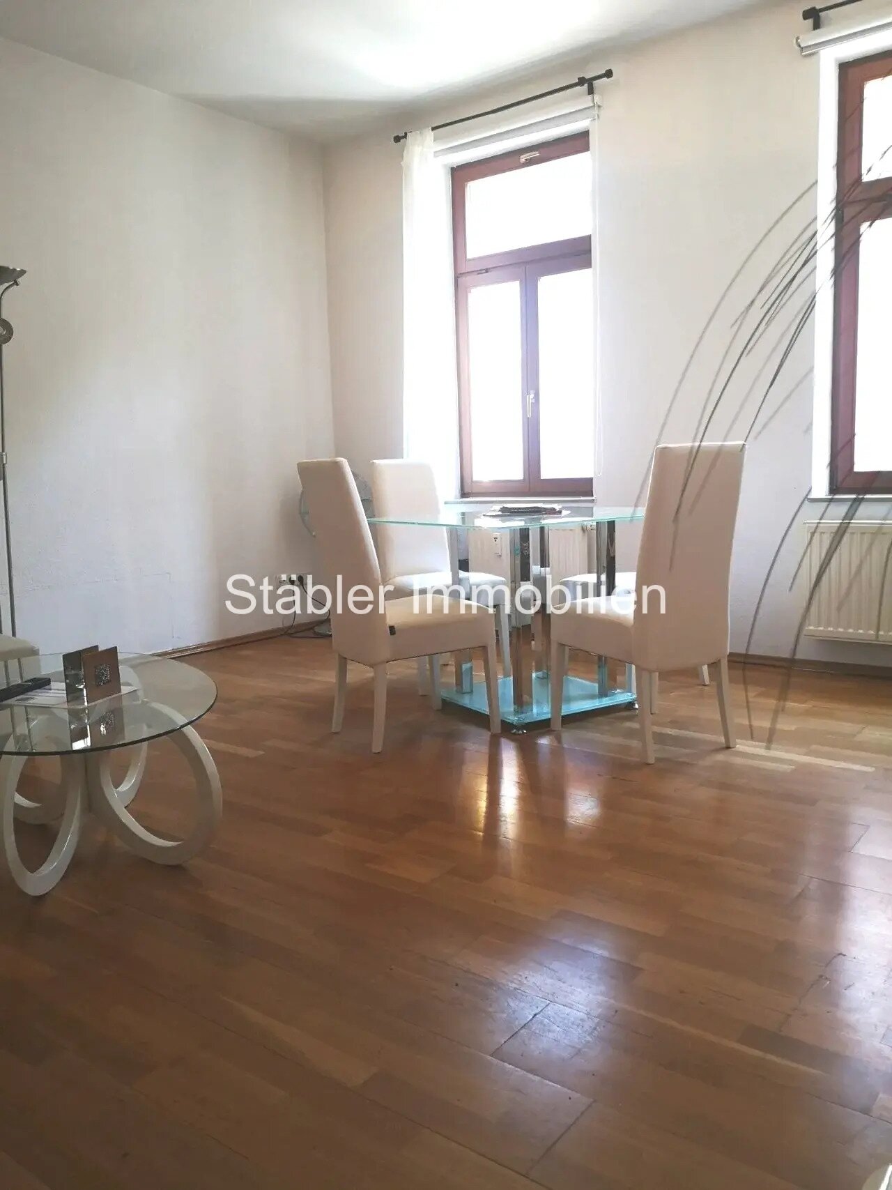 Charmante großzügige Zweiraumwohnung mit Parkettboden 